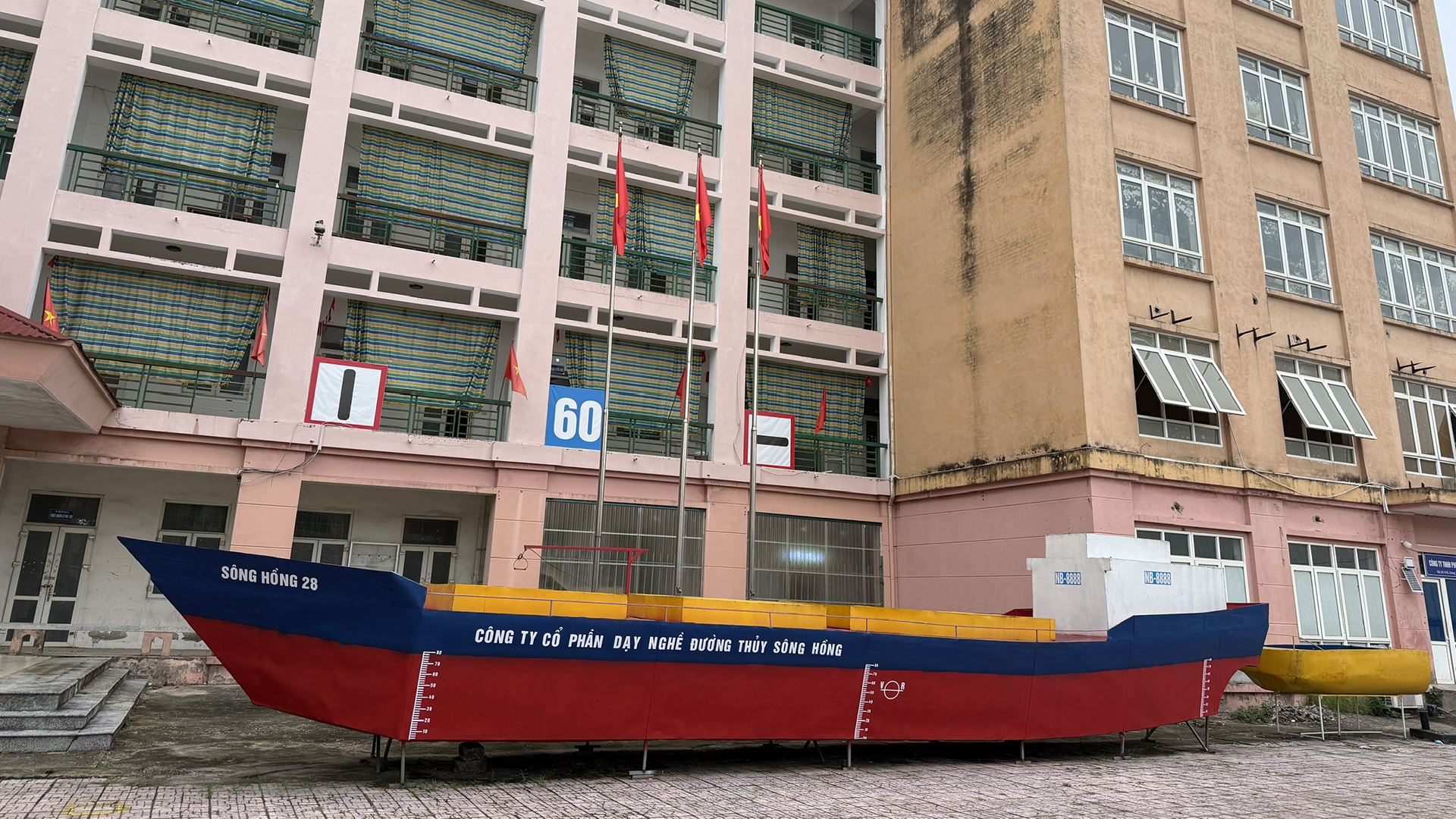 Cơ sở vật chất Công ty Cổ phần Đào tạo Đường thủy Sông Hồng – Môi trường đào tạo hiện đại, thực hành gắn với thực tiễn